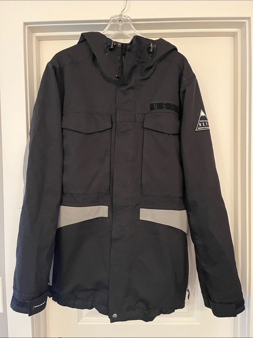 Neff Men’s Black Performance Hooded snowboard Jacket with Gray Panels